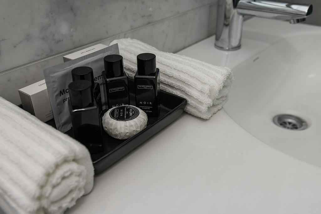 The Nest Boutique Hotel Perth Exteriör bild