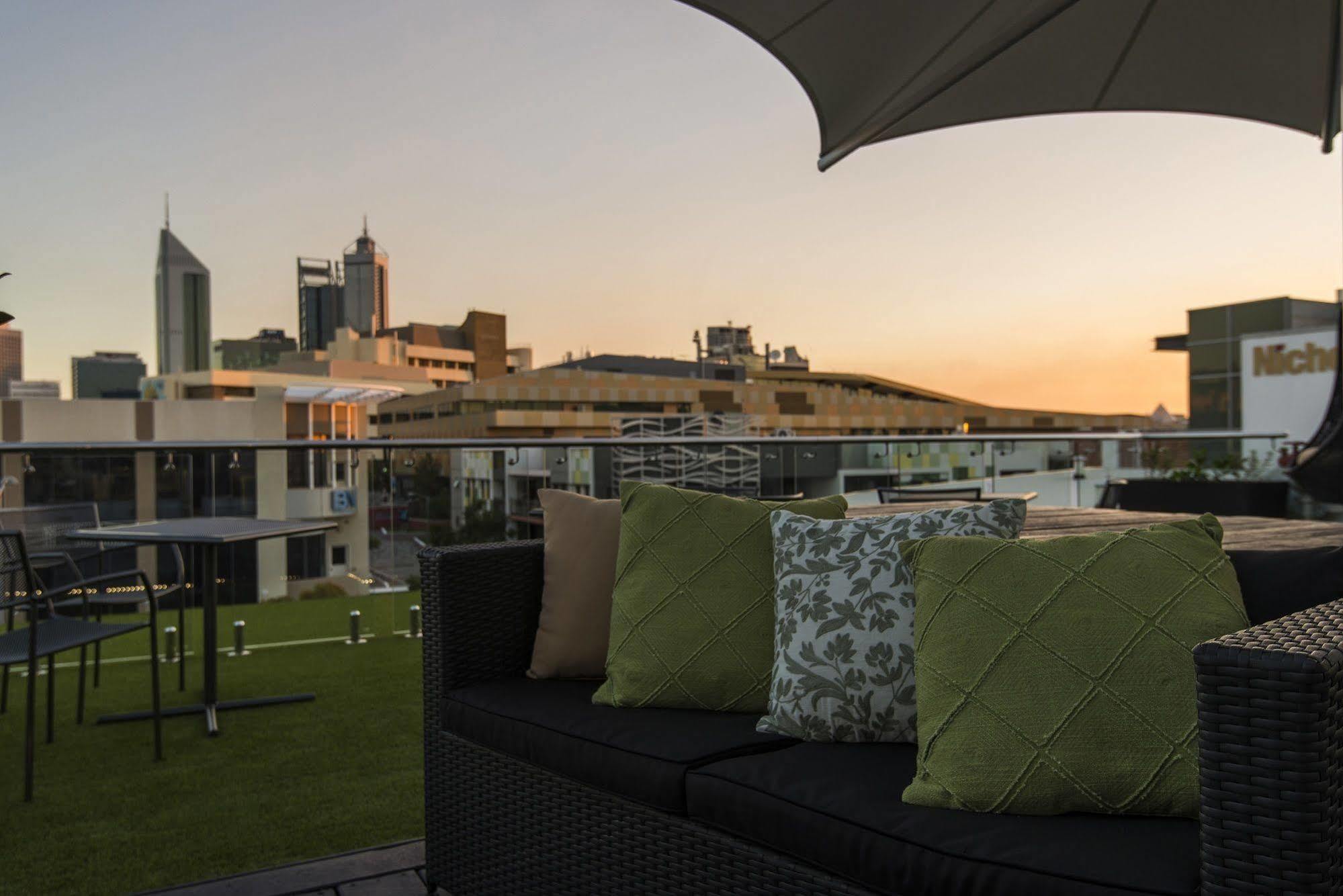 The Nest Boutique Hotel Perth Exteriör bild